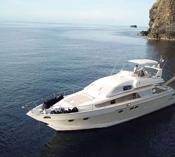 BOOMERANG II Yacht Charter Details, Posillipo CHARTERWORLD Luxury